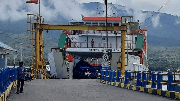 Pelabuhan kayanngan