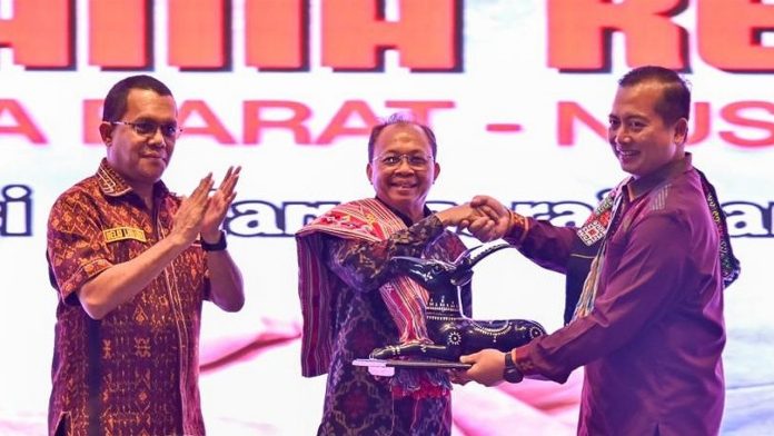 Gubernur NTB dan NTT tanda tangan kesiapan PON 2028