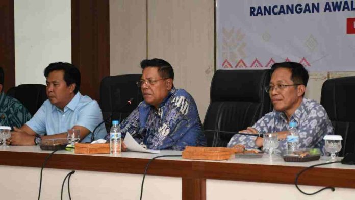 Bupati Lombok Timur H Haerul Warisin membuka forum konsultasi publik RKPD 2027 di Rupatama Kantor Bupati Selong.