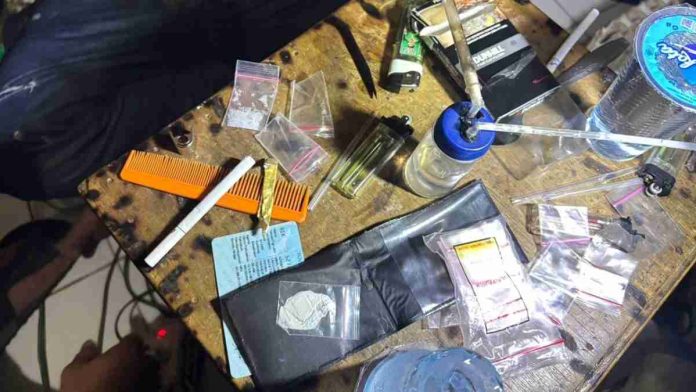 Penyitaan barang bukti sabu di Bima Kota oleh personel Polda NTB
