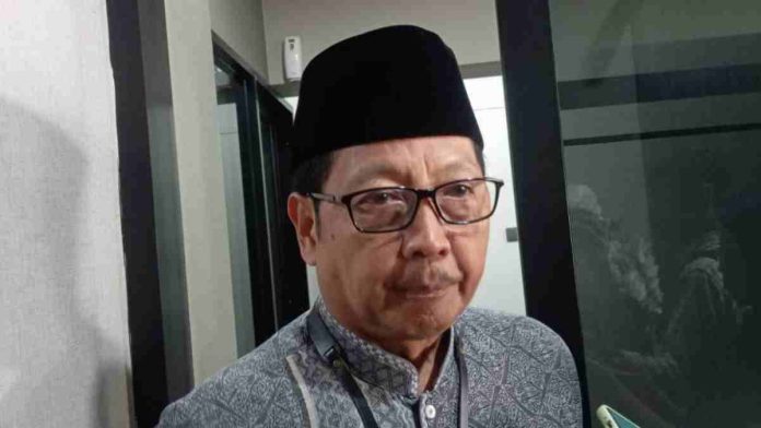 Foto Sekda Kota Mataram Lalu Alwan Basri saat memberikan keterangan pers terkait disiplin ASN.