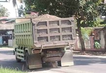 Sopir Truk Pasir Tanpa Terpal Resahkan Pengguna Jalan Lombok Timur