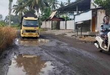 Warga Kalijaga Timur Tuntut Pemkab Perbaiki Jalan Rusak Akibat Truk Galian C