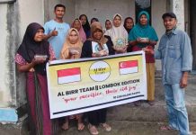 PPBL Bersama Al – Ummah Foundation Indonesia Salurkan Daging Kurban di Desa Loyok