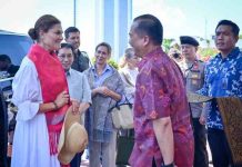 Tiba di Lombok Putri Mahkota Swedia Disambut Tenun Sasak dan Minuman Rempah